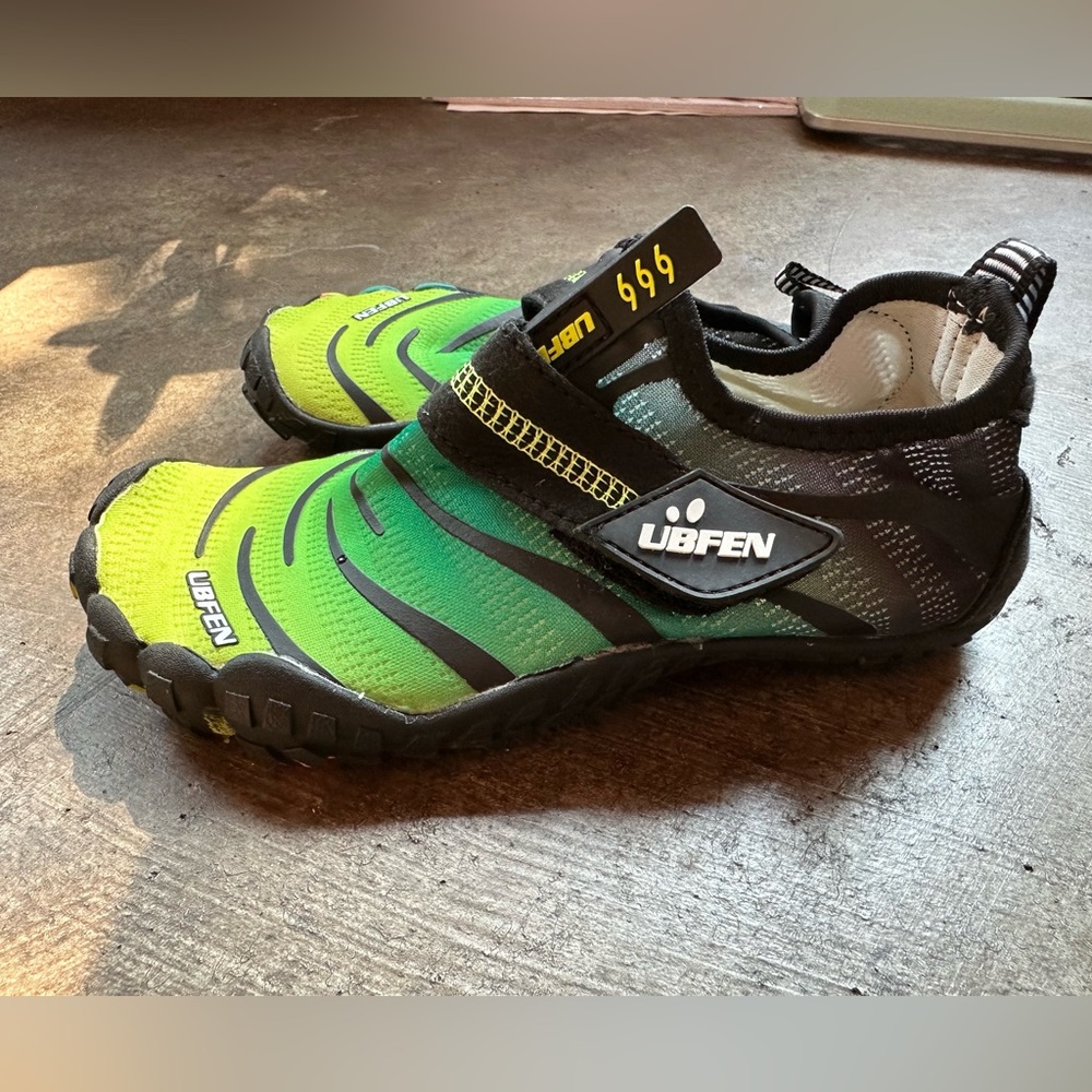 Water Shoes for kids (Ubfen brand)